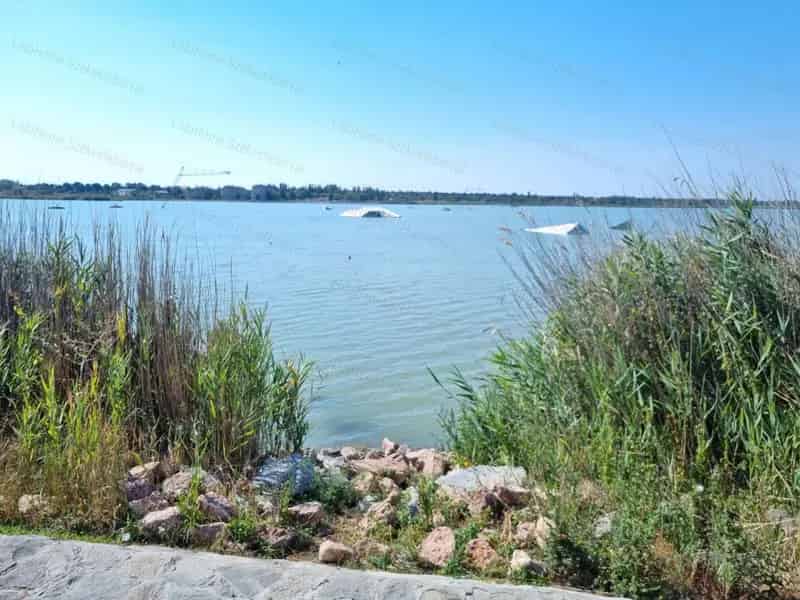 Velencei tóparti építési telek eladó - 2399 m2