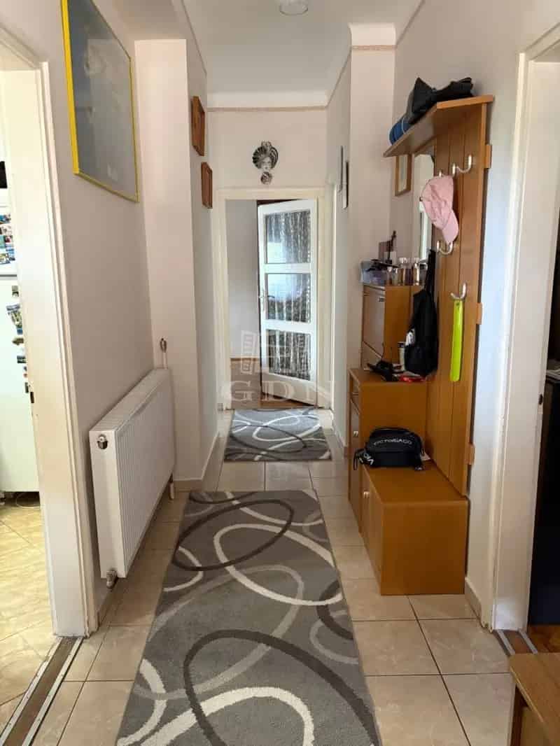 Dunakeszi 168nm-es felújított ikerházfél eladó