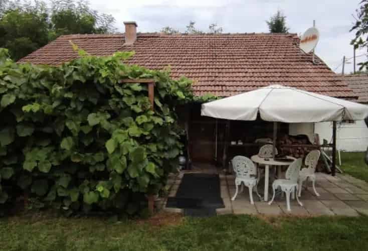 Farmosi eladó családi ház állattartóknak DHZ043014
