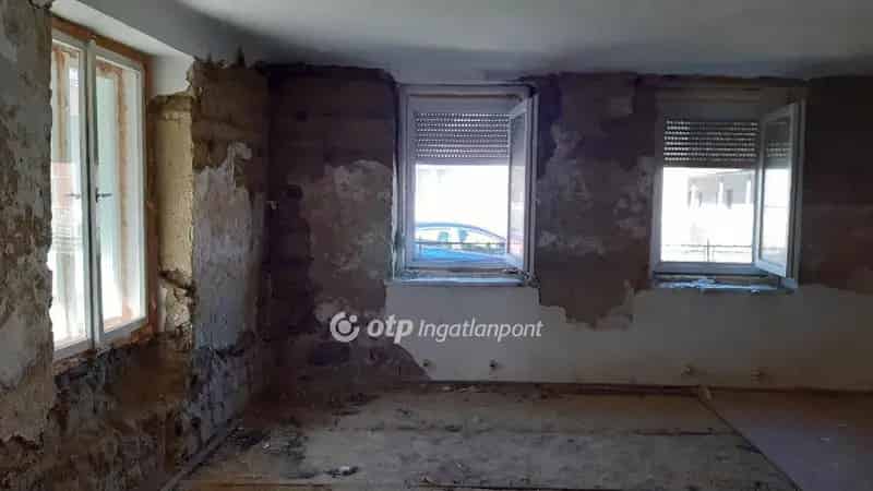 Felujítandó családi ház Magyaregregyen 1200 m2 telekkel
