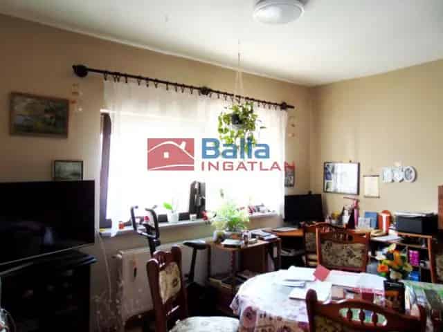 Dinnyés , Vörösmarty utca