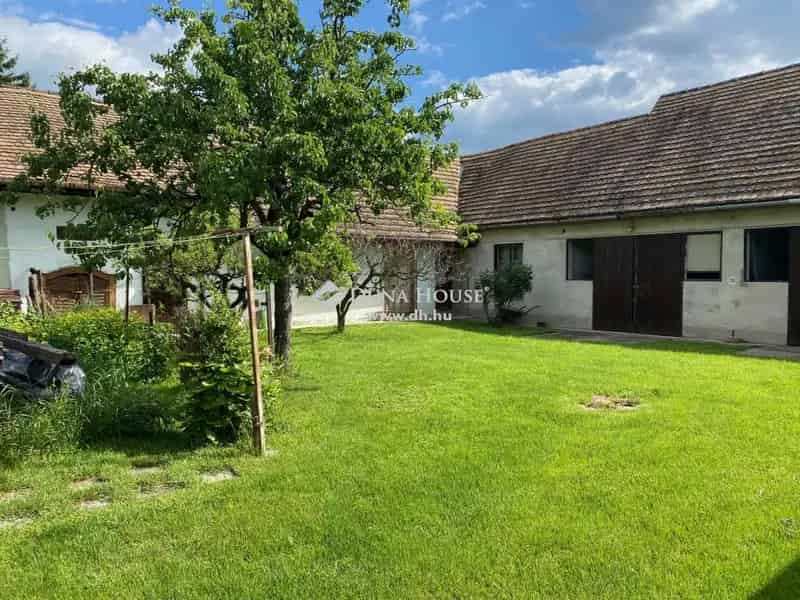 Verőce 100 m2-es házrész eladó felújítandó