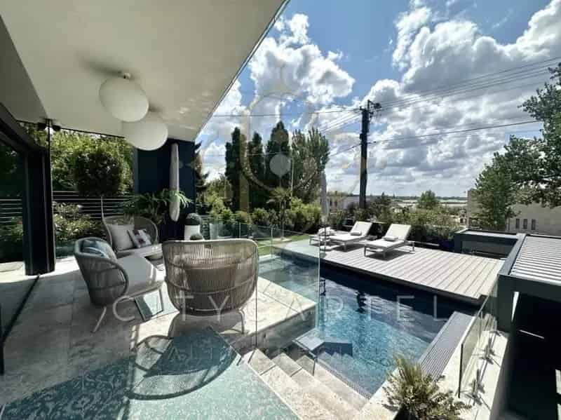 Velencei-tó Parti Luxusvilla Eladó 4 Szoba Medence Okosotthon