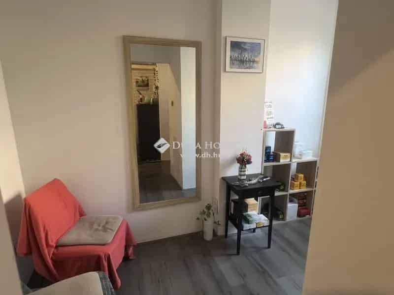 Székesfehérvár Belváros 70m2-es Felújított Földszinti Lakás Eladó