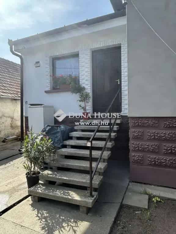 Gyömrői 77 m2-es 3 szobás családi ház 72 m2-es szuterénnel