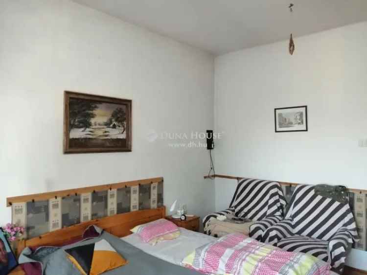 Súr panorámás családi ház eladó - 147 m2 - garázs - CSOK