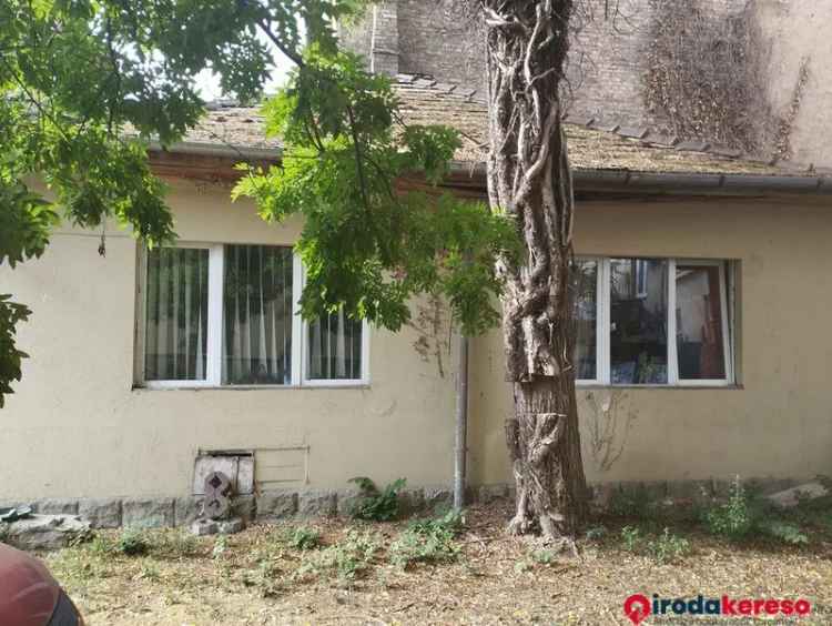 XIV Kerulet 45 nm-es Kertkapcsolatos Iroda Kiado