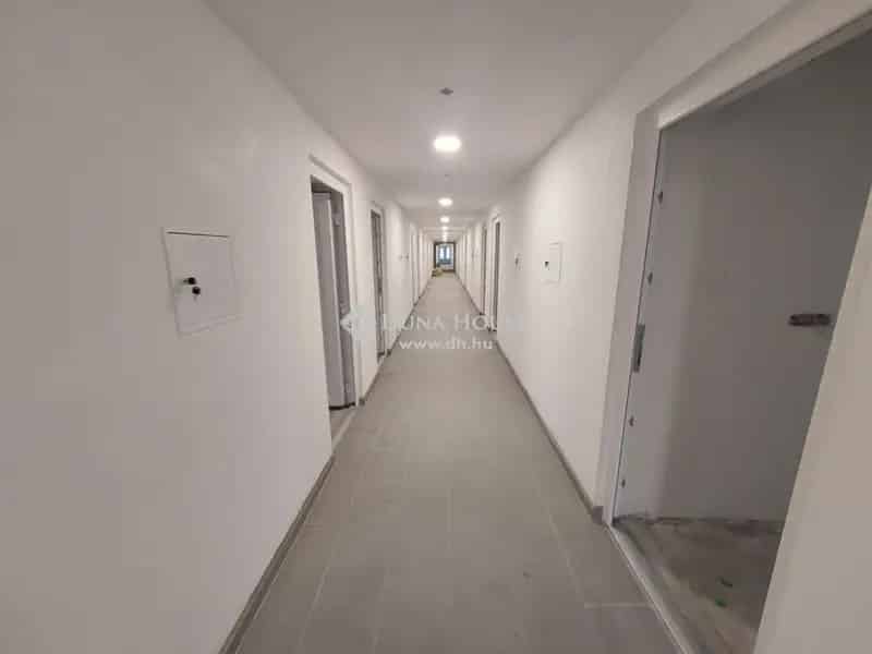 Balatonberényi vízparti apartman eladó