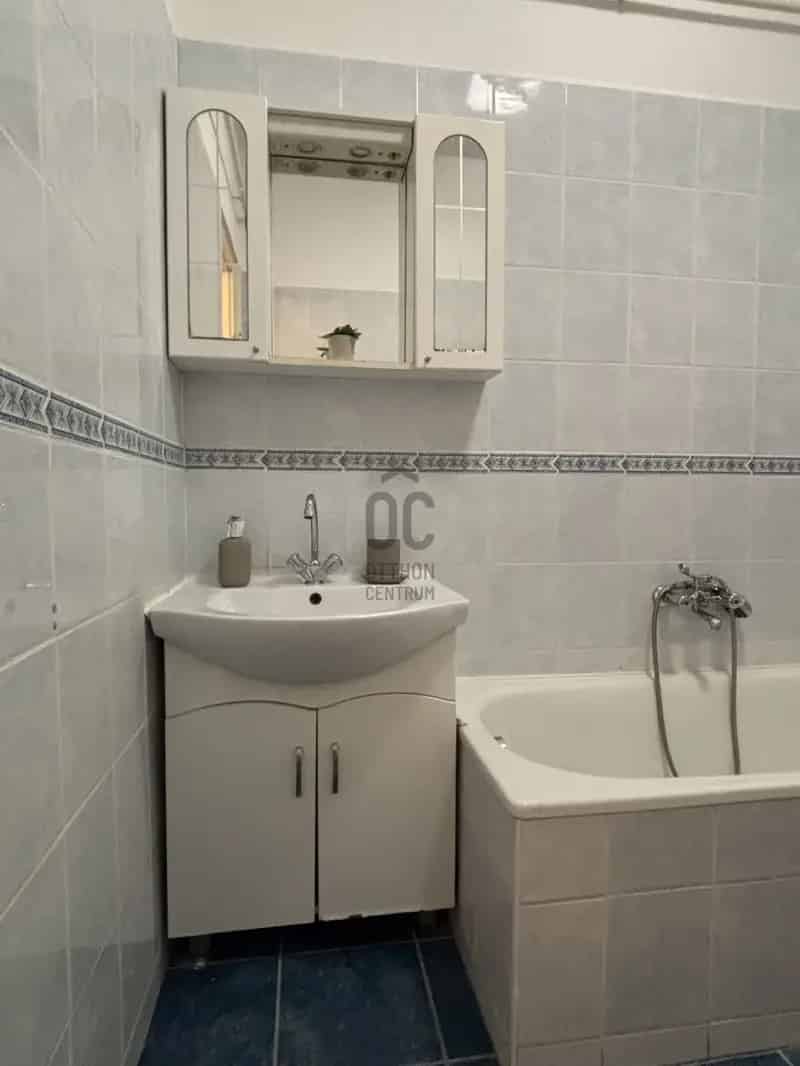 Pasaréti 2 szobás teraszos földszinti lakás eladó