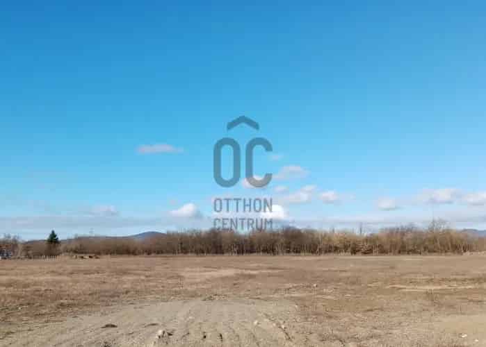 Dunakeszi eladó telek 13059 nm Gip-E_5 35 beépíthetőség