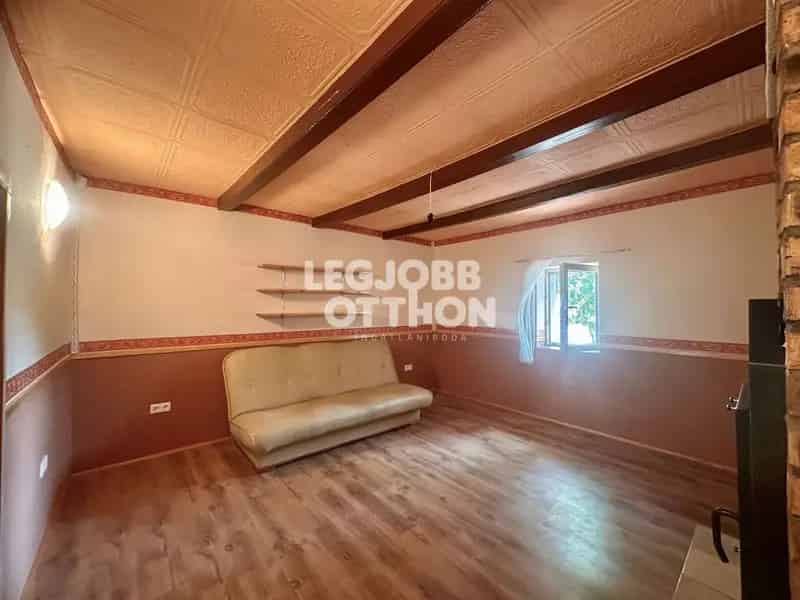 Felújított tanya Törtelen 51 m2 3632 m2 telekkel