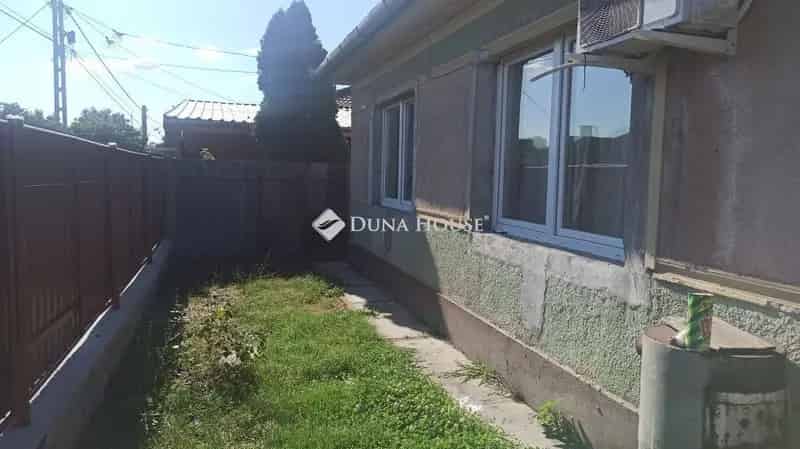 Ercsiben 68nm-es felujitott csaladhaz elado