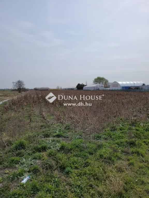 6812 m² Telek Elado Szigetszentmiklos M0 Autopaylatol 1km