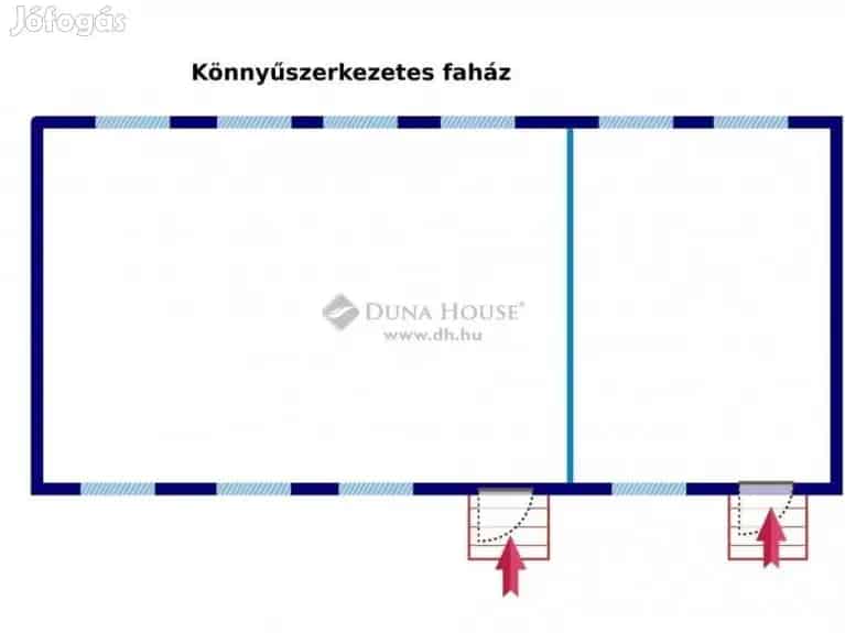 Eladó irodaház Székesfehérvár központjában