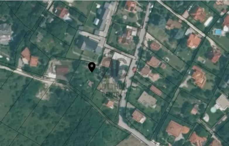 Szentendre eladó ikerházfél 1175 nm telken