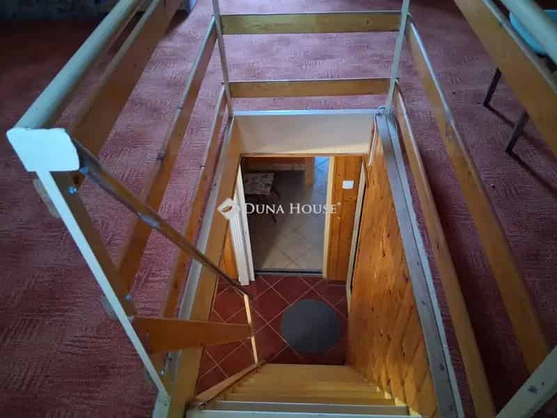 Tengődi hétvégi ház eladó - 45m2, tégla, Balaton közelében