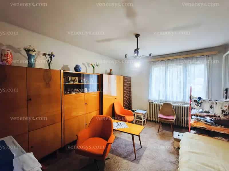 140 m2-es Felujitando Családi Ház Salgótarjánban