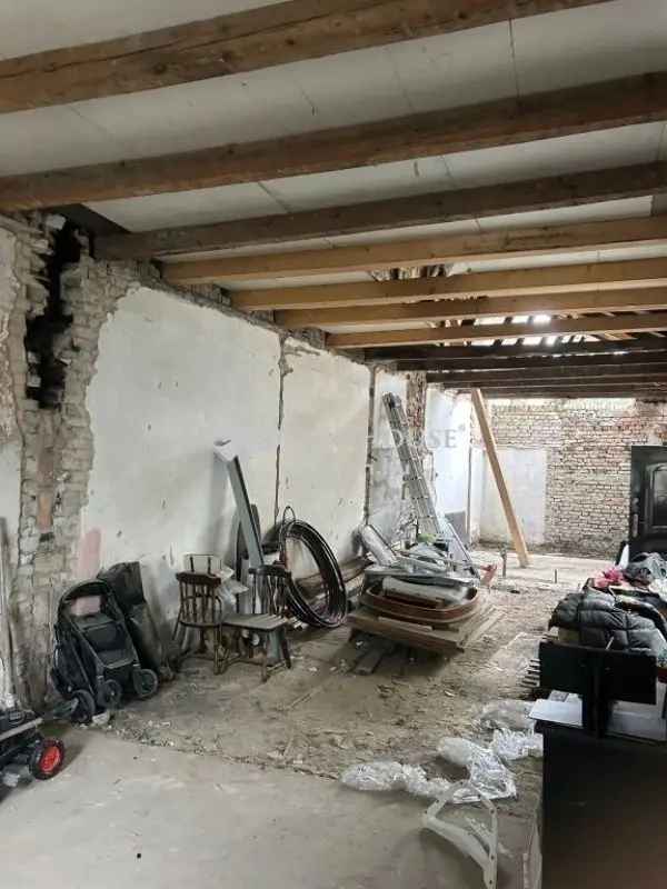 80m2-es ház eladó 347m2-es telken vállalkozásra is alkalmas