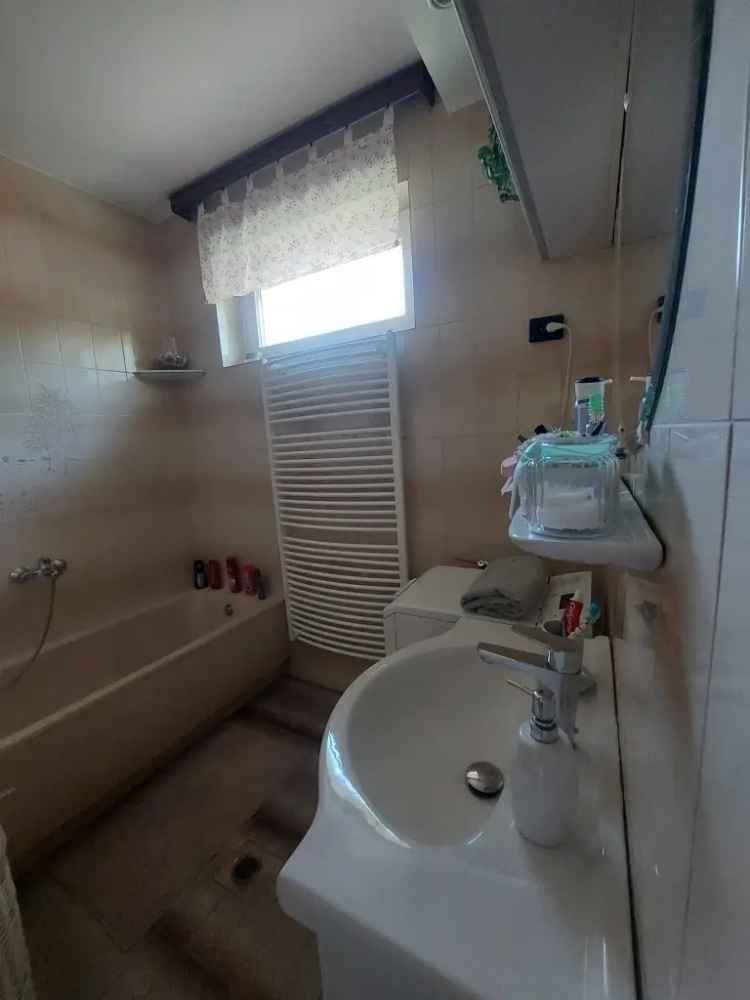 Adonyi Családi Ház Eladó - 160 m2 - 2 Szintes - Garázs - Nyári Konyha