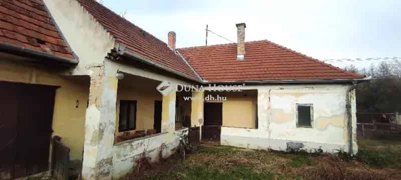 Felújítandó családi ház Győr Ménfőcsanakon 5442m2 telekkel