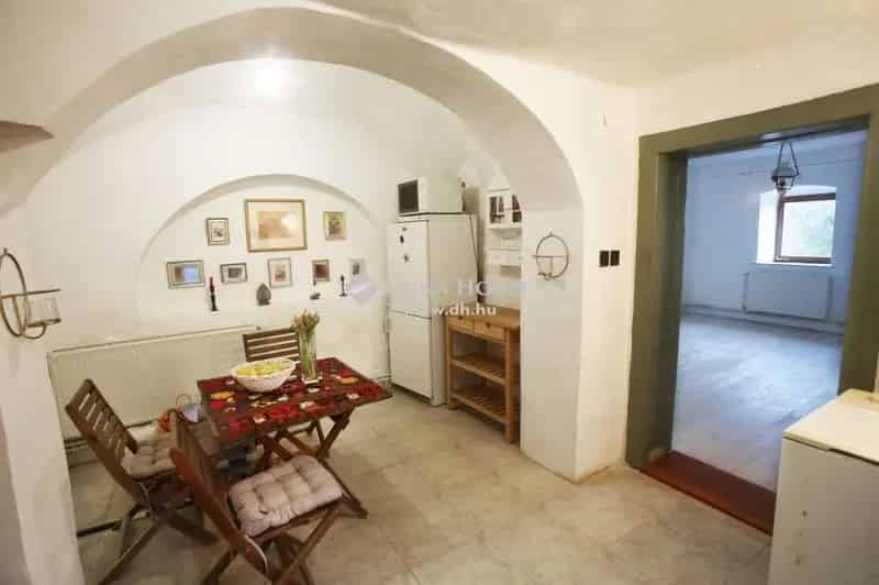 Bakonykoppány Parasztház Eladó - 2 Szoba Konyha Panoráma