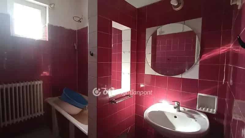 103 nm-es családi ház 1838 nm-es kerttel Jászfényszarun