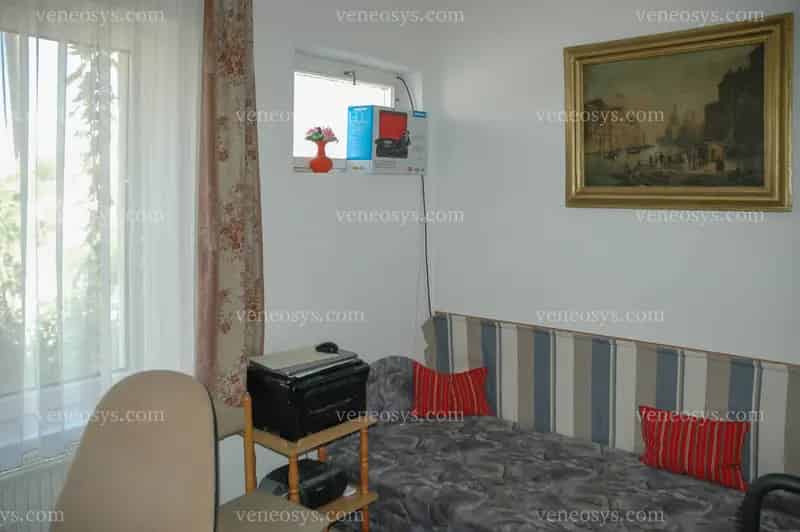 Bajai Alvégi Sorház Eladó - 3 Hálószoba, Garázs, Udvar