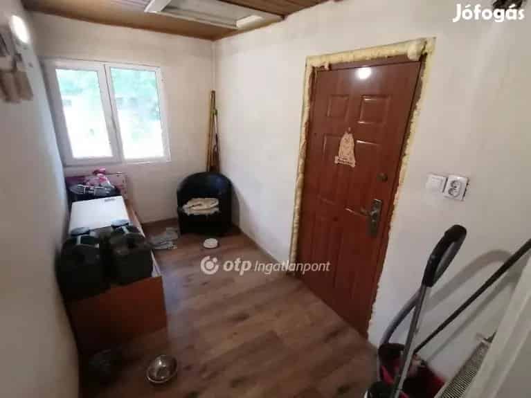 Debrecen melletti felújított tanya eladó 120 nm 4 szoba
