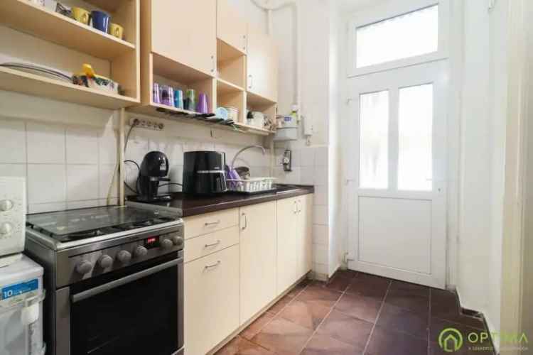 GARZON A VÁROSLIGET KÖZELÉBEN - 26m2 - FELÚJÍTHATÓ