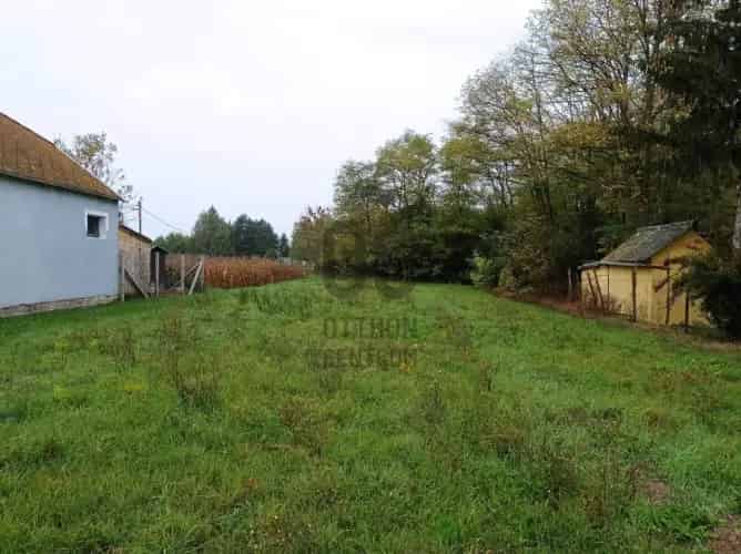 Bodonhelyi eladó telek 672nm összközműves