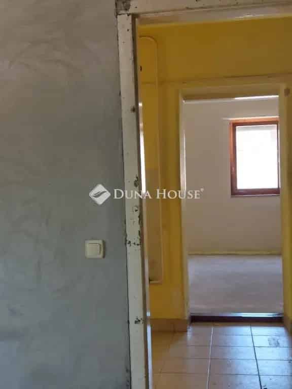 Baja Kiscsavoly 110m2 3 szobás ház garázzsal 553m2 telekkel
