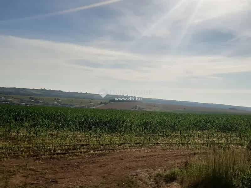 Páskomliget Panorámás Telek Eladó