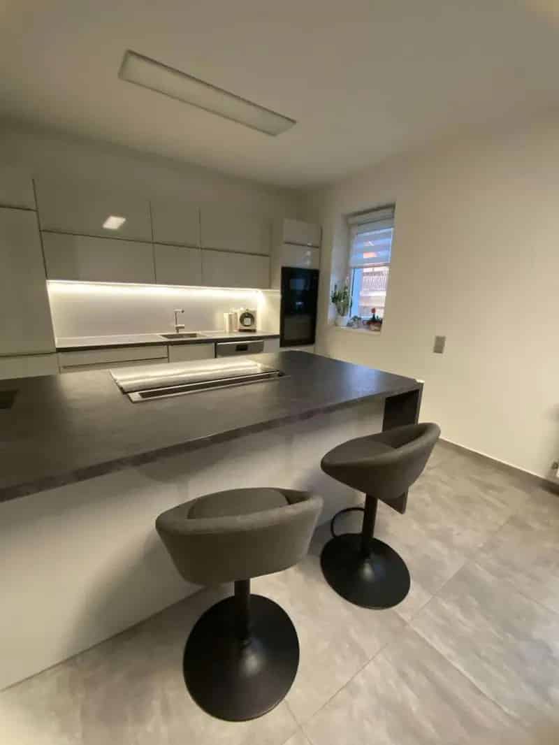 Ház Kiadó , Szombathelyi járás, Dunántúl