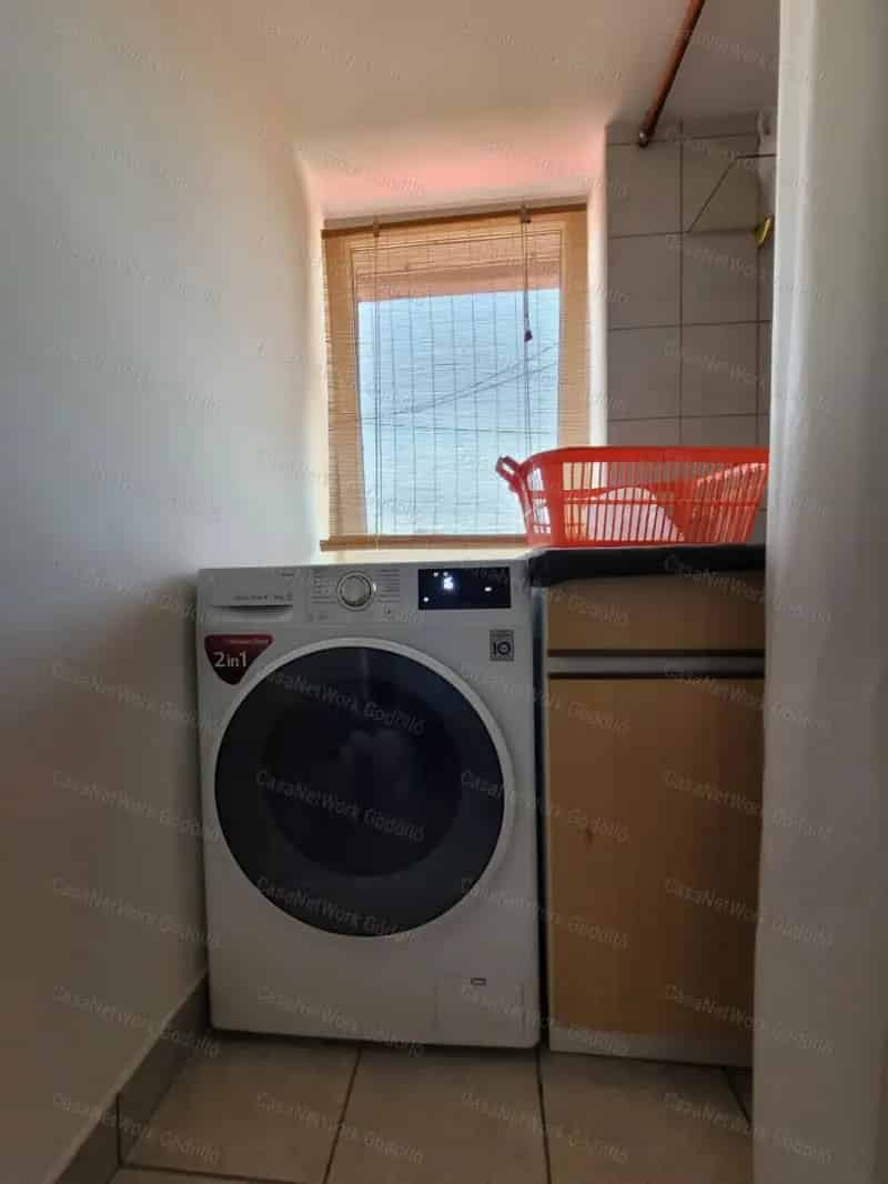 Sarudi ikerház eladó - vízpart közelében