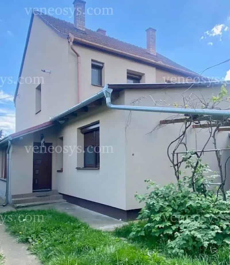 Berettyóújfalu Ikerház Eladó - 93nm - Garázs - Kandalló