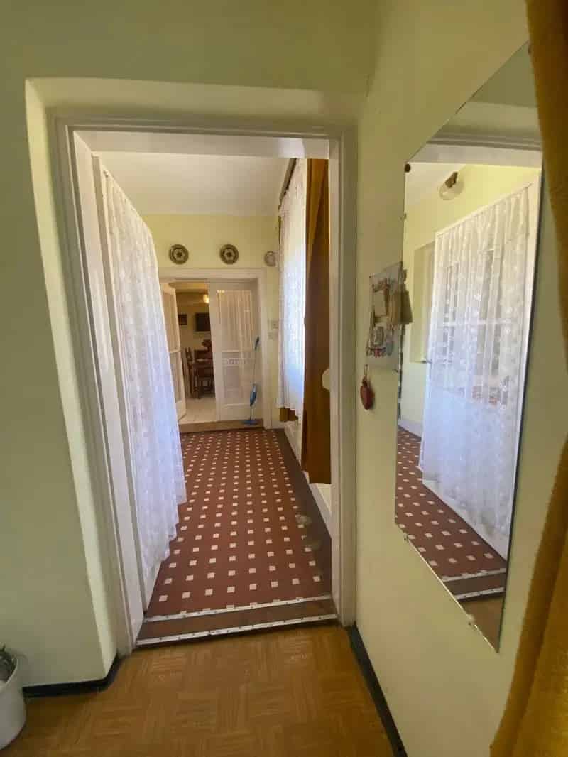 Kiskunhalas 4 szobás családi ház eladó melléképületekkel