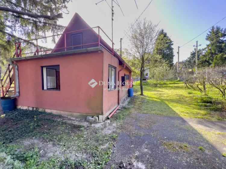 Biatorbágy Pecató - 67m2-es ház 740m2-es telken