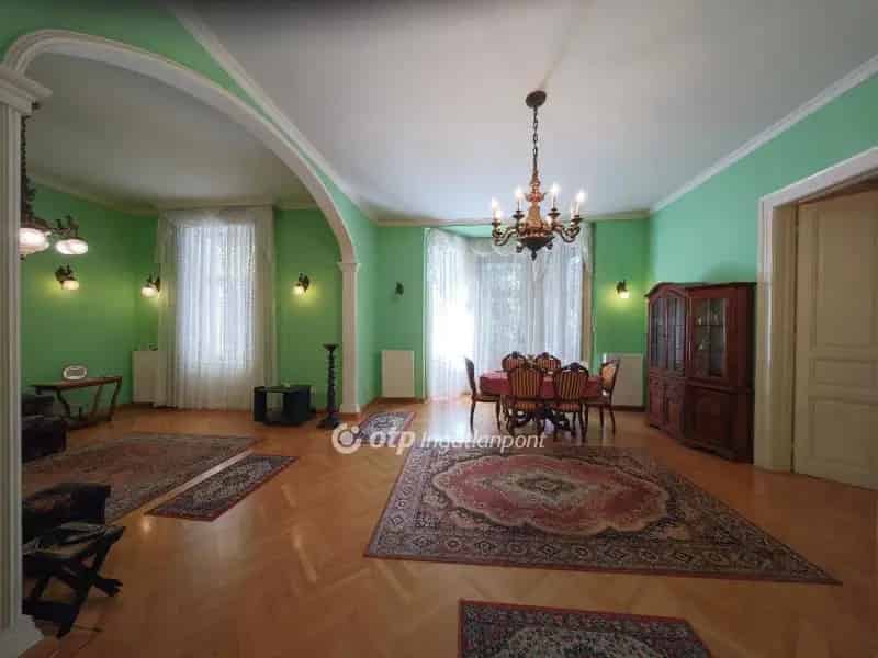 Eladó Nagypolgári Családi Ház Budapest XVI Kerületben