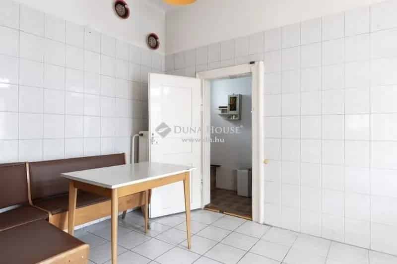 Pesterzsébet 193 nm-es 6 szobás családi ház eladó