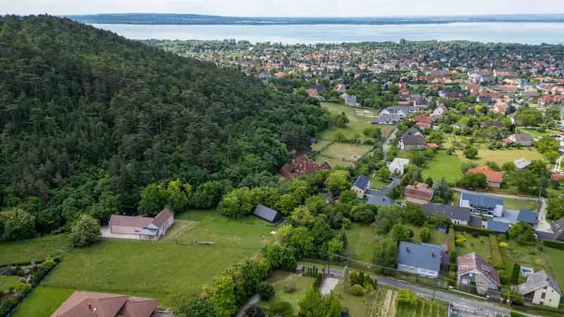Új építésű családi ház Balaton közelében