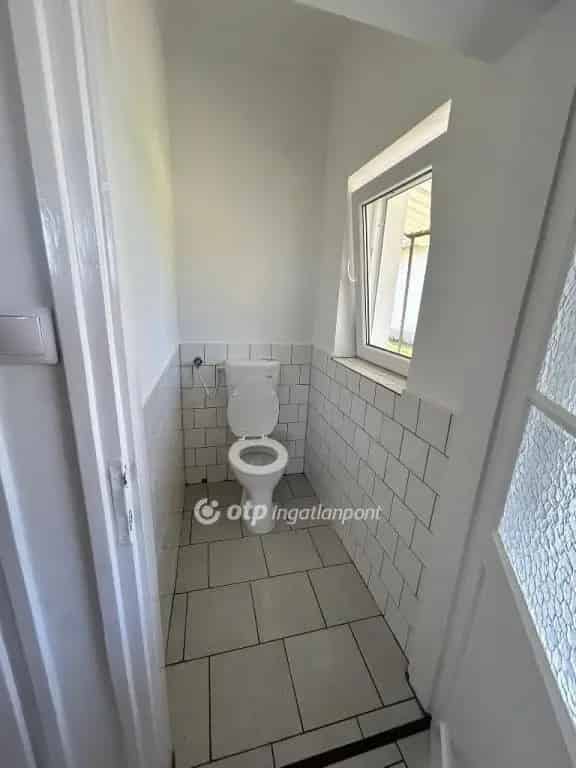 61 m2-es Felujitott Ikerhaz Magyarbolyban Paroknak es Kis Csaladoknak