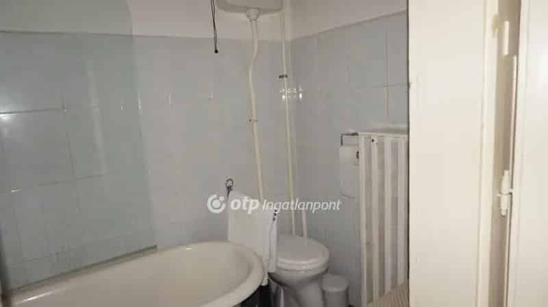 Gyongyos belvaros 120 m2-es családi ház eladó