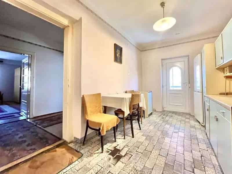 Vályogház Nagykáta környékén 2220m2-es telekkel