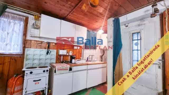 Nagymaros Pata soron eladó 2 szobás nyaraló