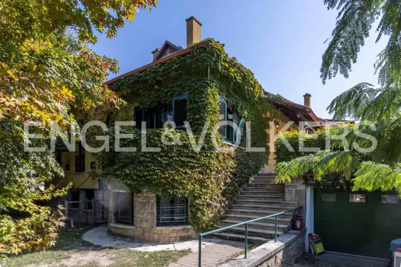 Pasaréti Villa Eladó 313 m2 3 Lakással