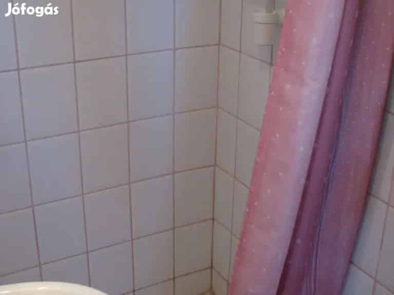 Balatonföldvári Apartman Eladó - Felújított Nyaraló