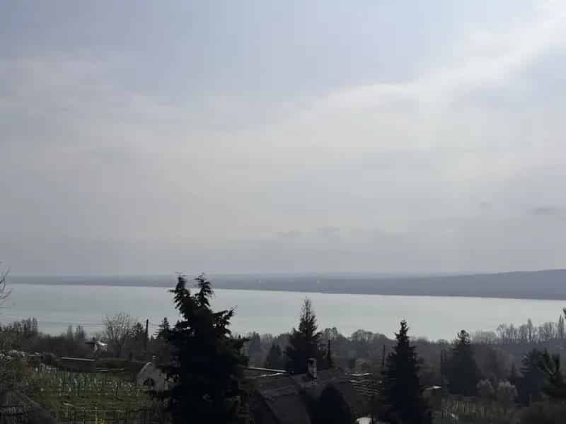 Balatoni panoráma Cserhegyen 50 nm-es ház 1246 nm telekkel