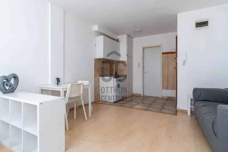 Budapest VIII kerületi eladó garzonlakás - 31 nm - jó állapot