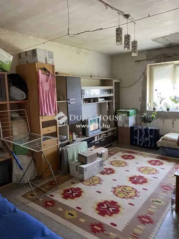 Nagycsaladi haz vagy befektetőknek alkalmas ingatlan panoramás kerttel