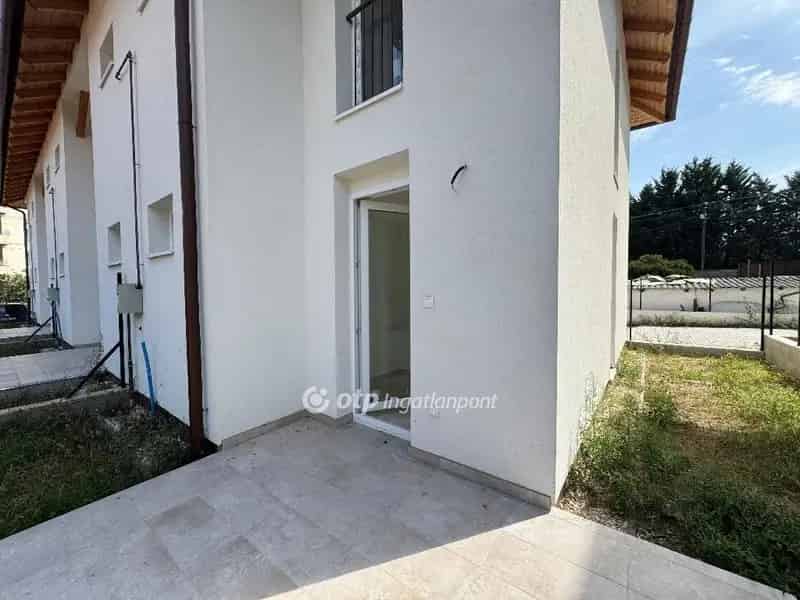 Ház Kiadó , Szigetszentmiklósi járás, Közép-Magyarország